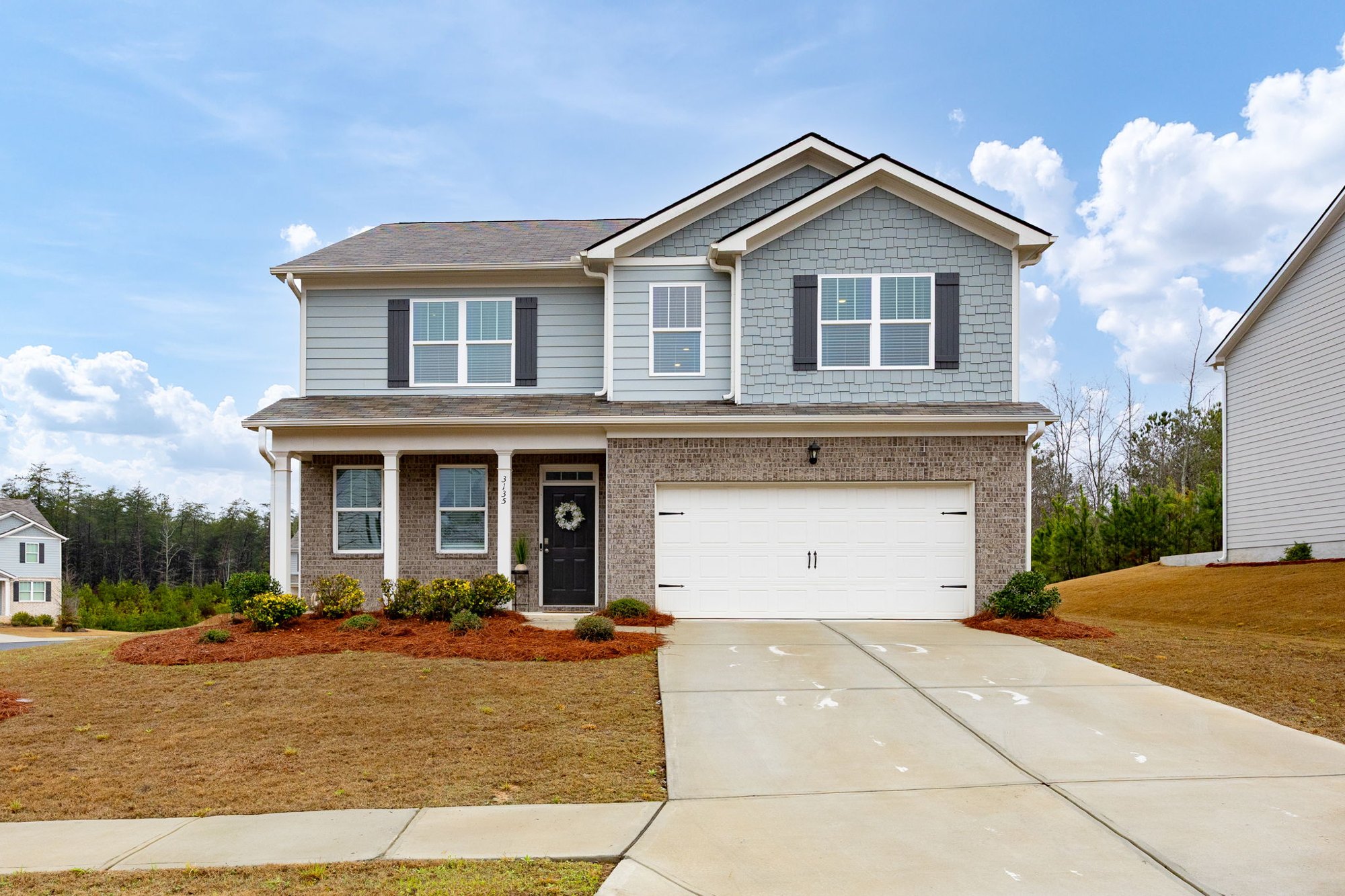 Front exterior of 3135 Ellenton Drive
